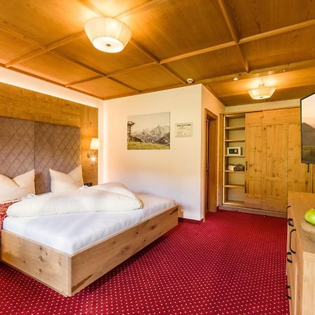 Alpenherz Hotel Garni Герлос Экстерьер фото