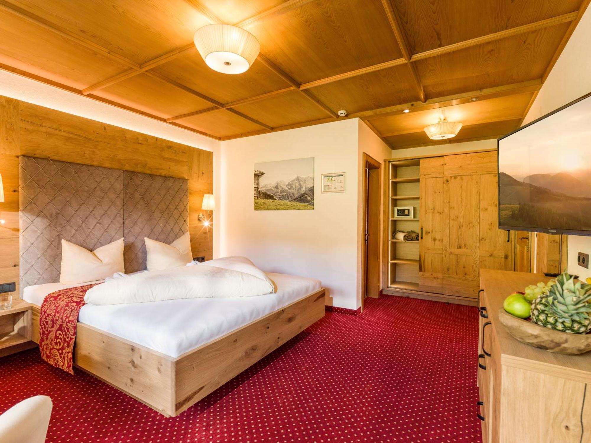 Alpenherz Hotel Garni Герлос Экстерьер фото
