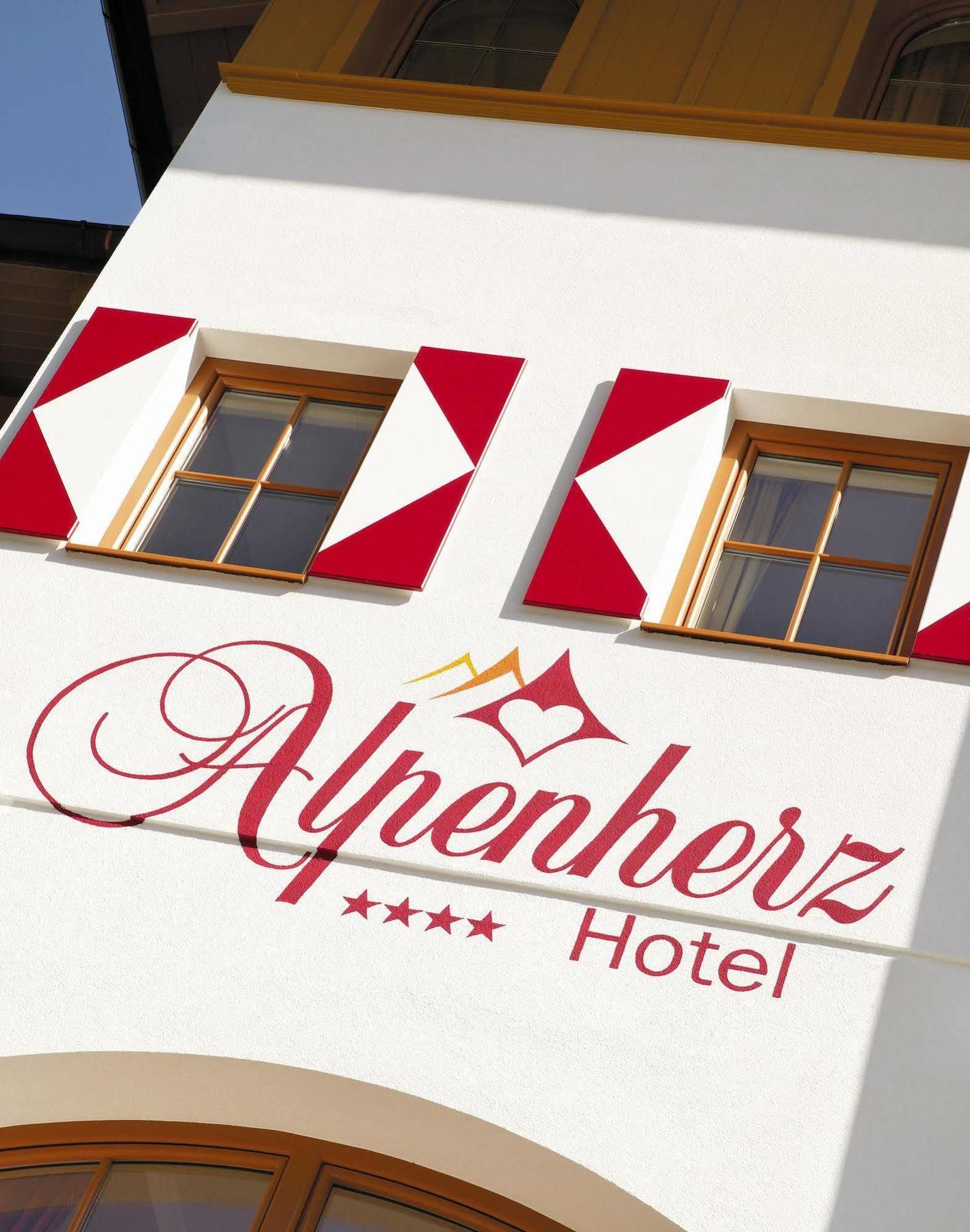 Alpenherz Hotel Garni Герлос Экстерьер фото